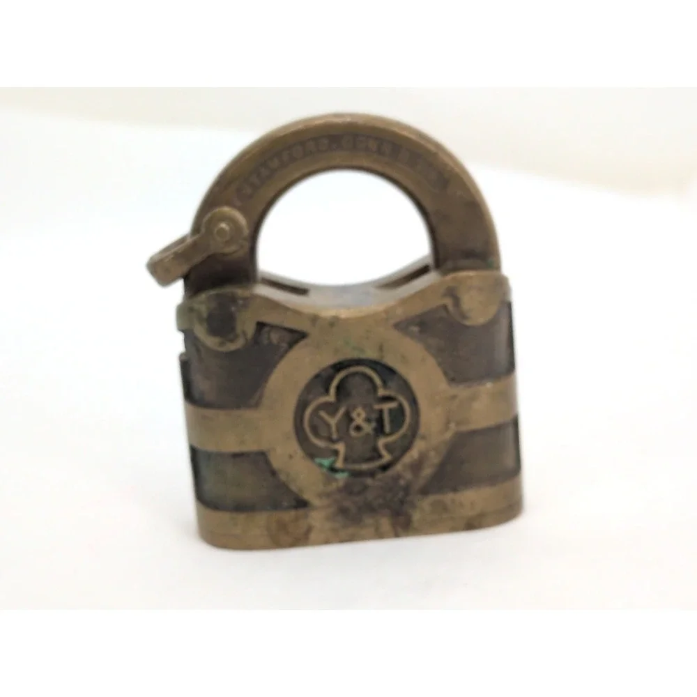Antique Brass Padlock with Chain Hoop YALE & TOWNE Mfg. Co. NO KEY c.1900